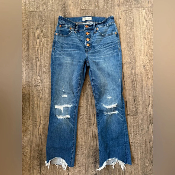 Madewell Cali Demi-Boot Jeans in Bronson Wash: Button-Front Edition - Picture 4 of 10